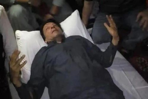 Cựu Thủ tướng Imran Khan: Tôi trúng 4 phát đạn