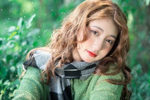 Nữ sinh 2K3 gây thương nhớ trong bộ ảnh đón Giáng sinh sớm