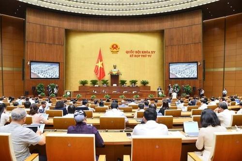Tranh luận, không 'chen luận'