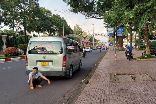 Xử phạt đối tượng hành hung PV Báo Giao thông