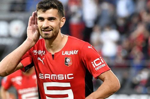 Man United nhắm tiền đạo của Ligue 1 thay thế Ronaldo?