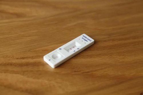 Chữa thành công cho bệnh nhân mắc COVID-19 suốt 411 ngày