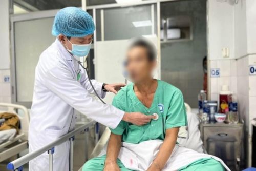 Kỳ tích cứu sống người đàn ông đang được đưa về nhà lo hậu sự trên quãng đường di chuyển hơn 1.000 km