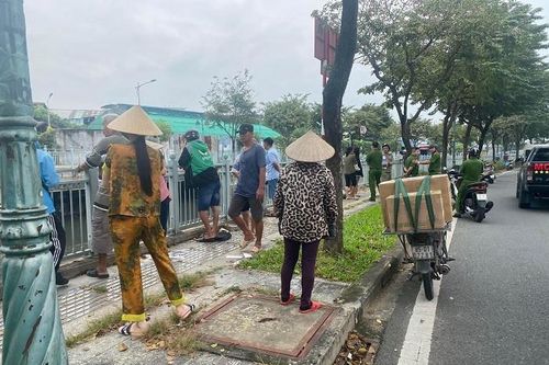 TPHCM: Phát hiện thi thể người đàn ông dưới kênh Tân Hóa