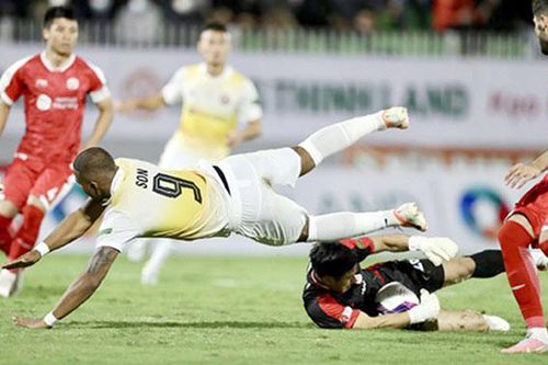 Cuộc đua vô địch V.League: Khúc cua quyết định