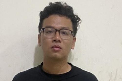 Mất 2,2 tỷ 'giải hạn' sau khi đi xem bói bài