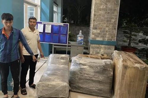 Nhóm công nhân dùng xe tải trộm tài sản của công ty ở Bình Dương
