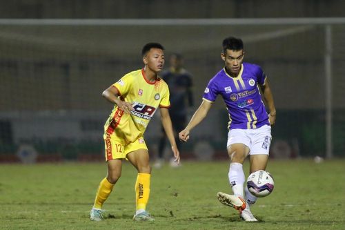 Mất điểm trước CLB Thanh Hóa, HLV Hà Nội FC than phiền về trọng tài