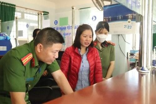 Lâm Đồng: Bắt tạm giam nữ cán bộ địa chính chiếm đoạt 1,3 tỷ đồng của người dân