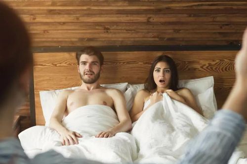 Làm giàu nhờ nghề đóng giả 'tiểu tam' tán tỉnh đàn ông