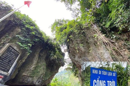 Khám phá di tích lịch sử Cổng Trời