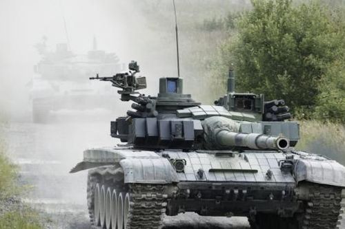 Tình hình Ukraine: Nổ lớn làm rung chuyển kho đạn ở Donetsk, vì sao Mỹ không cấp xe tăng hiện đại hơn T-72 cho Kiev?