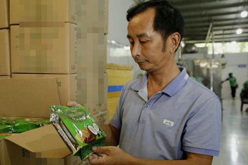 Người đàn ông mang bánh dừa nướng 'chu du' xứ sở kim chi