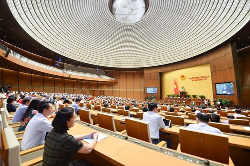 Phiên chất vấn trực diện, trả lời trách nhiệm làm rõ nhiều lĩnh vực