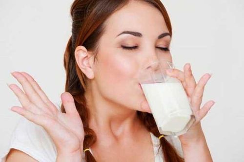 'Giờ vàng' uống sữa hấp thụ hết canxi, nhận về gấp đôi dinh dưỡng