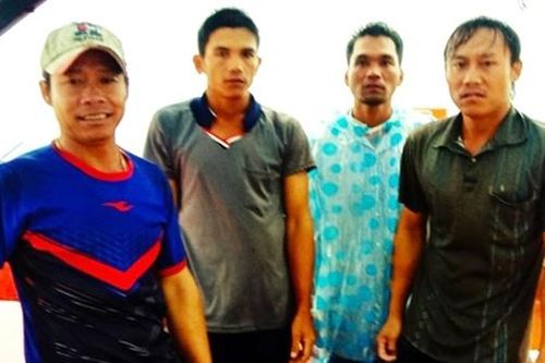Cứu vớt kịp thời 4 ngư dân trôi dạt trên biển