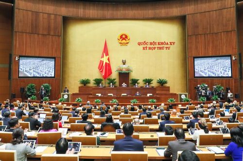 Trình Quốc hội việc bổ sung thông tin nơi sinh vào hộ chiếu mới