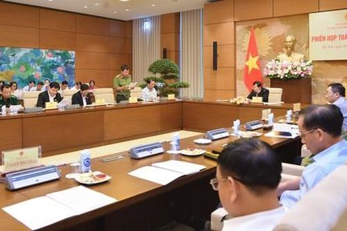Trình Quốc hội xem xét, quyết định bổ sung thông tin 'nơi sinh' vào hộ chiếu mới