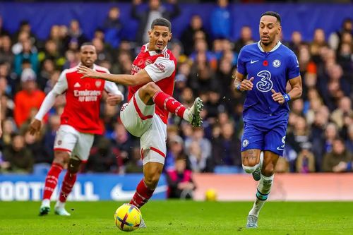 Quật ngã Chelsea, Arsenal đòi lại ngôi đầu bảng