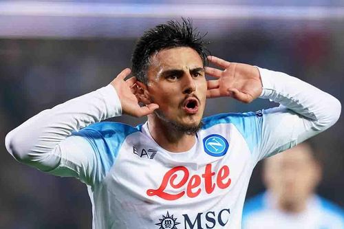 Napoli thắng trận thứ 9 liên tiếp tại Serie A