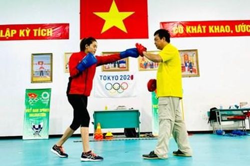 Người thầy tận tâm với boxing Hà Nội