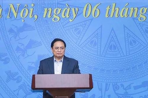 Thủ tướng yêu cầu giải quyết dứt điểm tình trạng thiếu thuốc, vật tư, trang thiết bị y tế