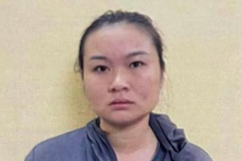 Tạm giữ người phụ nữ trộm tiền mừng đám cưới ở Hà Nội