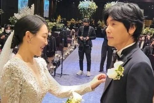 Lễ cưới của diễn viên 'Tình dục là chuyện nhỏ'