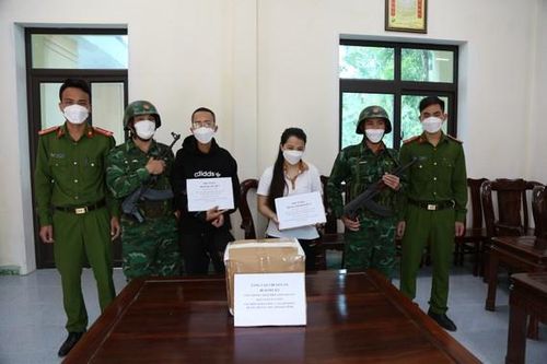 Bắt giữ đôi nam nữ vận chuyển 60.000 viên ma túy
