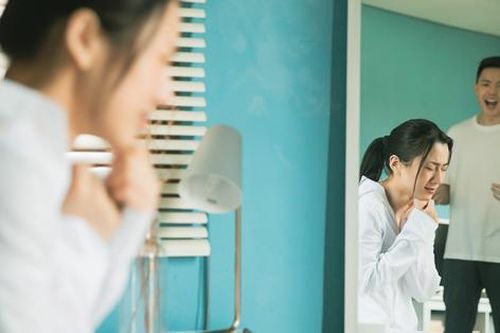 Trách chồng không biết phụ vợ việc nhà, anh đáp trả một câu mà tôi cay đắng
