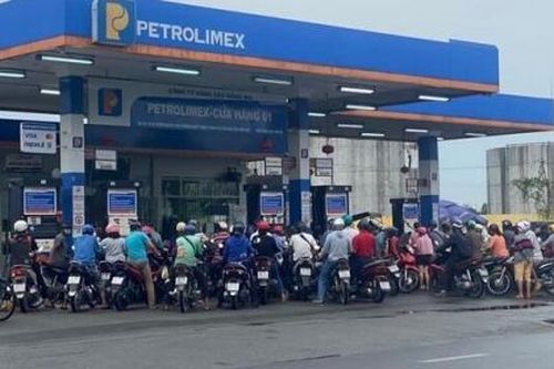Nhiều cây xăng tạm dừng bán hàng, Bộ Công Thương yêu cầu làm rõ