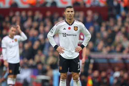 Ronaldo im tiếng, MU thảm bại trước Aston Villa