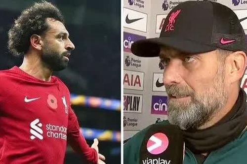 Vì sao HLV Klopp ăn mừng hờ hững sau cú đúp của Salah?