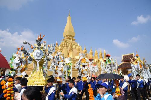 Đặc sắc lễ rước Phạ Sạt Phơng ở Lào