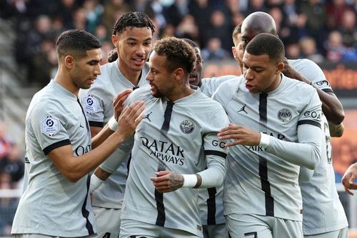 Neymar ghi dấu ấn trong chiến thắng muộn của PSG