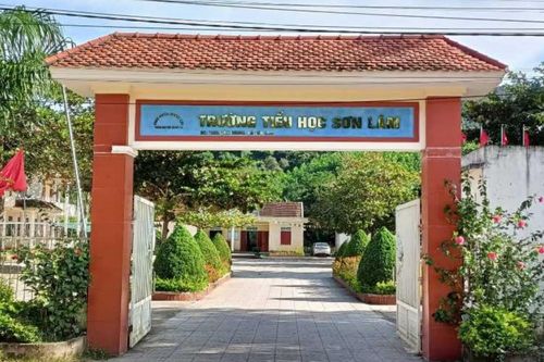 Vụ học sinh chưa đóng bảo hiểm bị 'bêu tên', sẽ xử lý hiệu trưởng do vi phạm quy tắc ứng xử