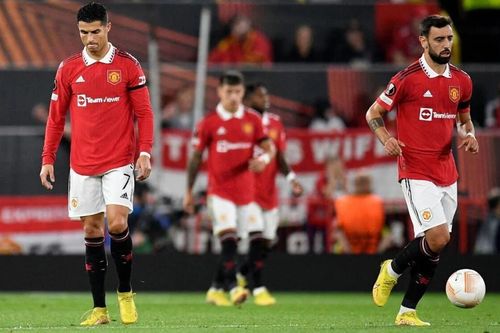 Barca gặp Man United: Hai kẻ khốn khổ đụng nhau!