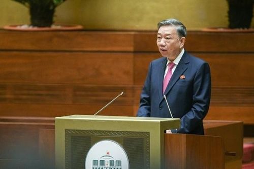 Bổ sung 'nơi sinh' vào hộ chiếu không phát sinh thủ tục, chi phí
