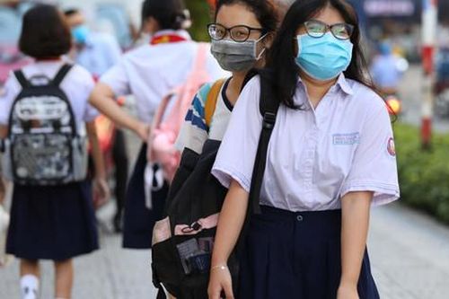 Từ ngày 7/11, nhiều trường học tại TP Hồ Chí Minh lùi giờ học sáng