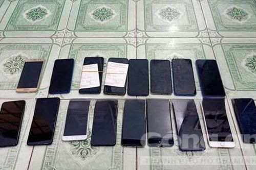 3 đối tượng trộm gần 100 chiếc ĐTDĐ, bị công an tuần tra bắt giữ