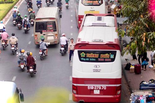 Xe Thành Bưởi đón khách ở 'bến cóc', Sở GTVT TP.HCM vào cuộc