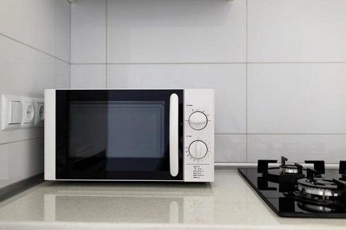 10 thực phẩm không nên hâm nóng trong lò vi sóng