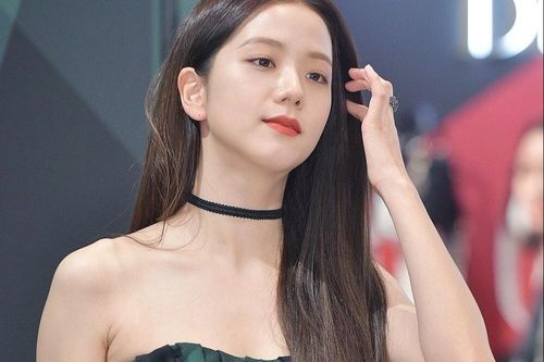 Bác sĩ Hàn Quốc lo ngại sức khỏe của Jisoo (BlackPink)