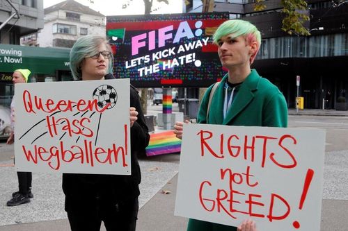 Biểu tình tại Bảo tàng FIFA phản đối Qatar