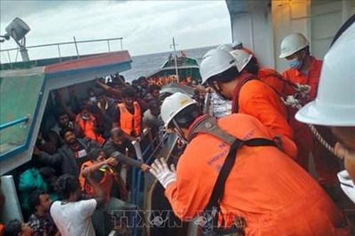 Vụ hơn 300 công dân Sri Lanka gặp nạn trên biển: Các lực lượng của Việt Nam tích cực tham gia hỗ trợ