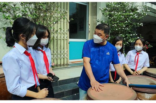 Những lớp học không bảng đen, phấn trắng