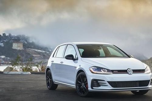 Volkswagen triệu hồi 225.000 xe vì lỗi hệ thống đo áp suất lốp