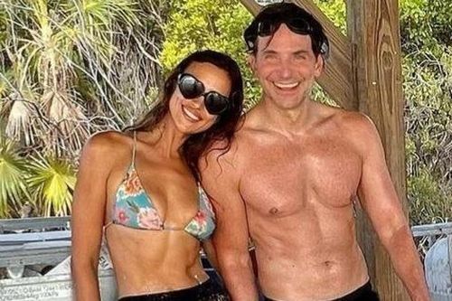 Irina Shayk và Bradley Cooper ôm ấp sau 3 năm đường ai nấy đi