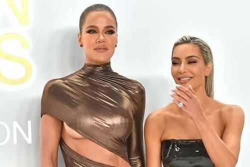 Khloe Kardashian mặc táo bạo trên thảm đỏ