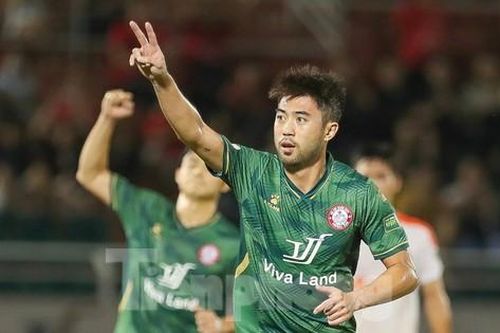 Lee Nguyễn chói sáng, CLB TPHCM nắm tay SHB.Đà Nẵng trụ hạng